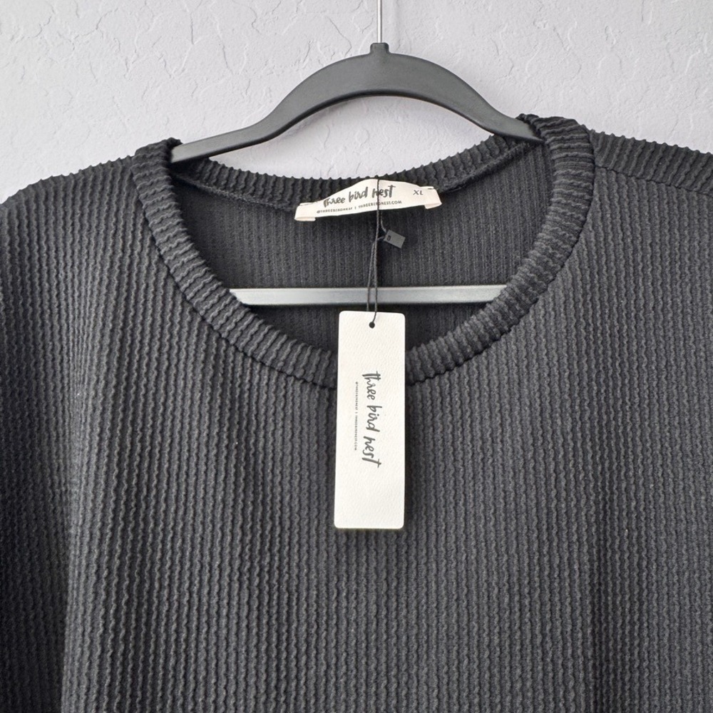 NWT Three Bird Nest XL Knit Top Black CapSleeve Oversized Waffle Textured MT6250 - Picture 2 of 6